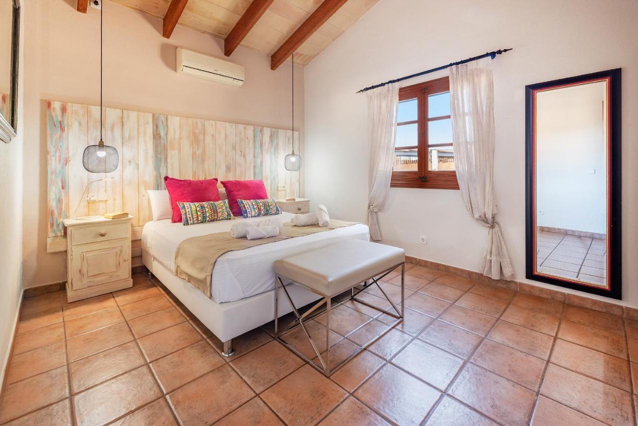 Villa Shortet Den Joan In Alcudia By Js Villas